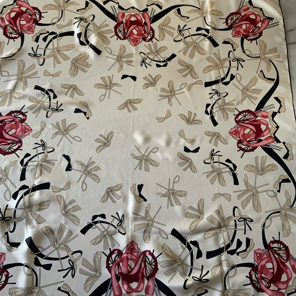 Trussardi Silk Scarf with Cream, Black, and Red Accents - Picture 4 of 10